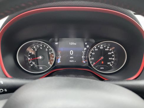 Used 2018 Jeep Compass Trailhawk w/ Leather Interior Group AWD/4WD image 22