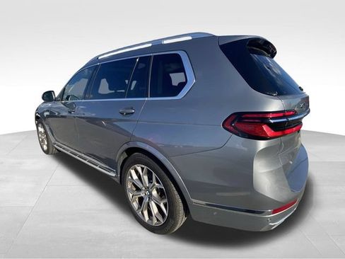Used 2025 BMW X7 xDrive40i w/ Premium Package AWD/4WD image 6