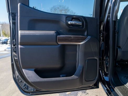 Used 2022 Chevrolet Silverado 1500 LT Trail Boss w/ Bed Protection Package image 17