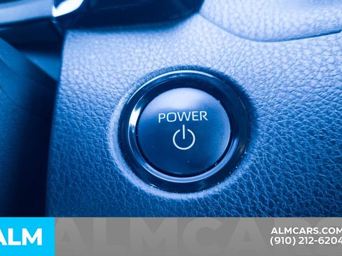 Used 2025 Toyota Camry SE image 26