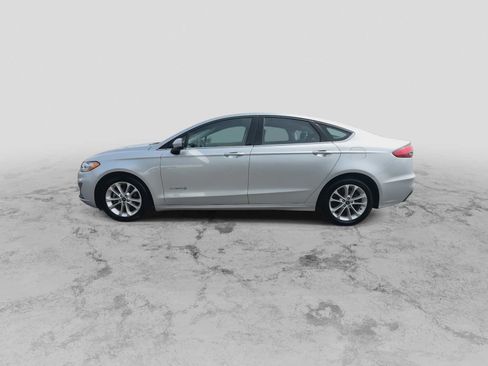 Used 2019 Ford Fusion SE image 5