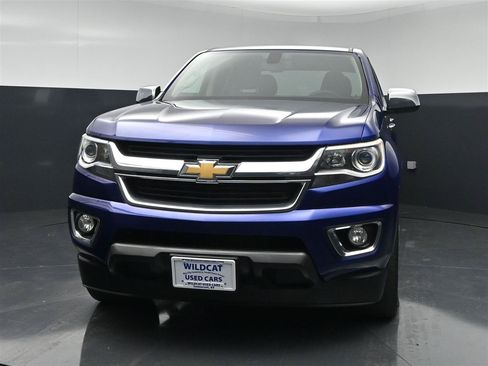 Used 2015 Chevrolet Colorado LT w/ Luxury Package RWD image 2