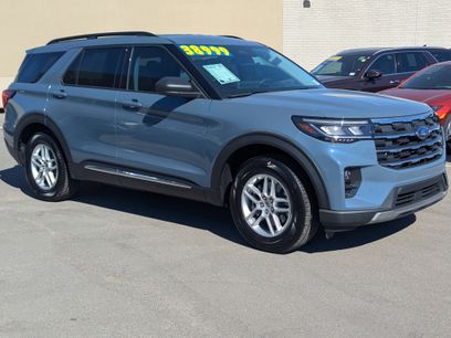 Used 2025 Ford Explorer Active w/ Active Comfort Package