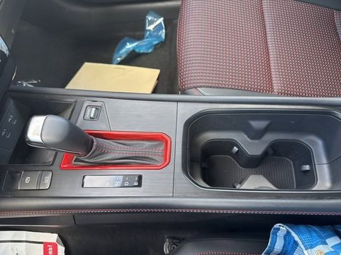 New 2026 Nissan Kicks SR w/ Cold Weather Package image 19