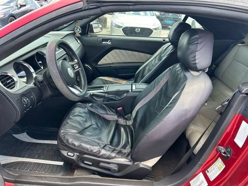 Used 2012 Ford Mustang Premium RWD image 17