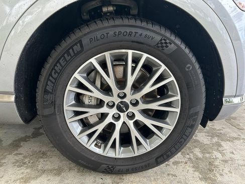 Used 2025 Genesis GV80 2.5T Standard AWD/4WD image 21