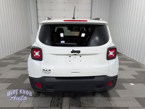 Used 2022 Jeep Renegade Altitude w/ Convenience Group image 3