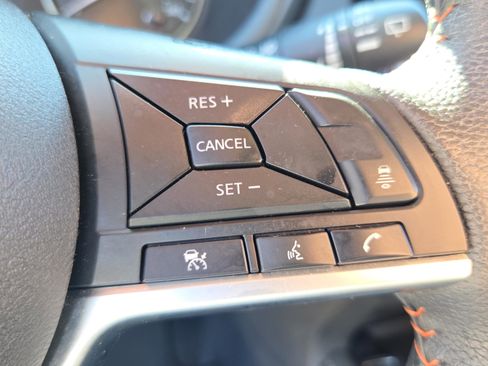 Used 2023 Nissan Kicks SR w/ SR Premium Package image 23