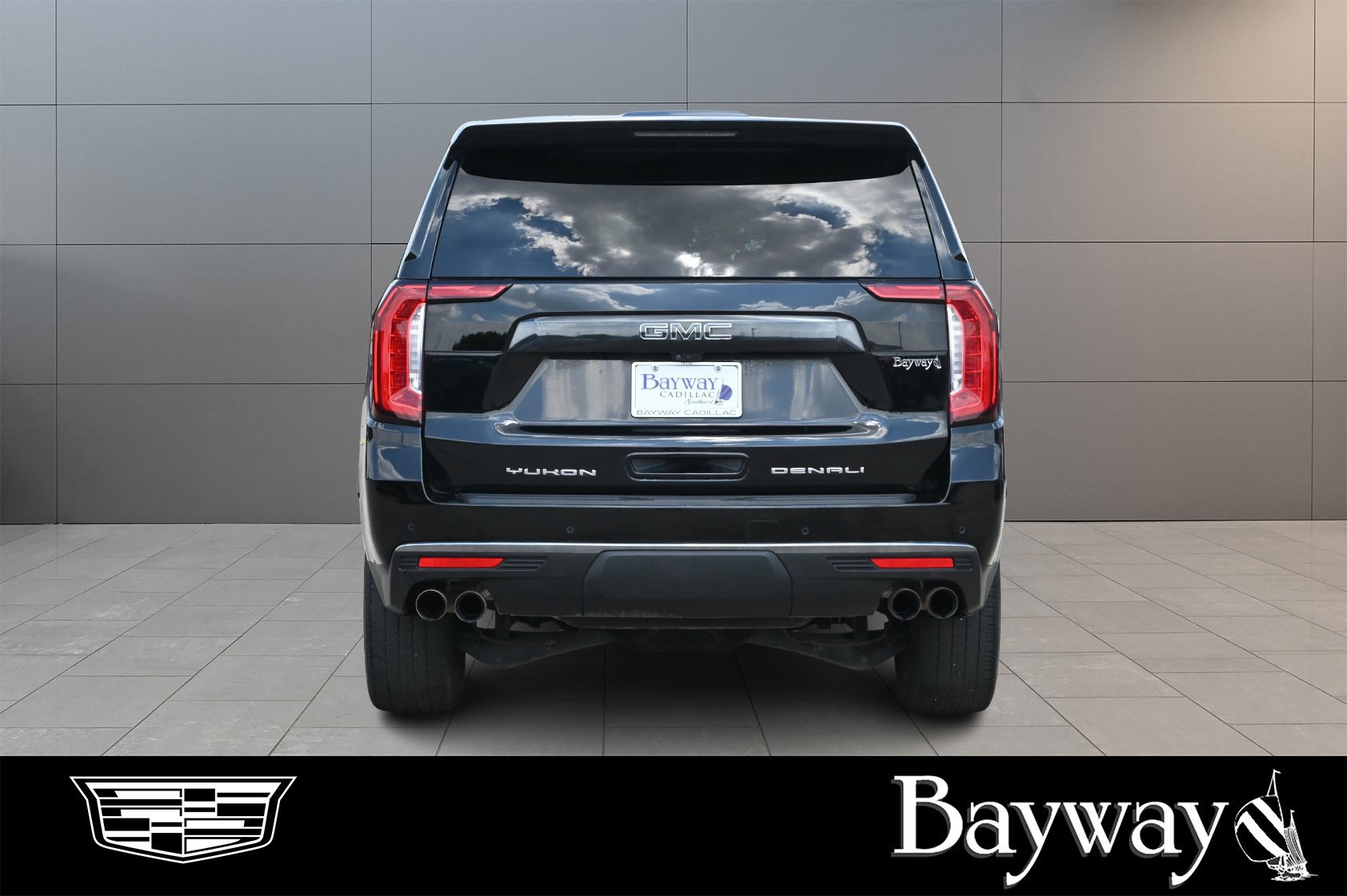Used 2024 GMC Yukon XL Denali Ultimate AWD/4WD image 7