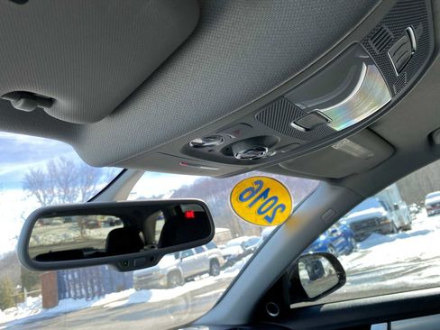 Used 2016 Audi A4 Premium Plus w/ Technology Package image 25