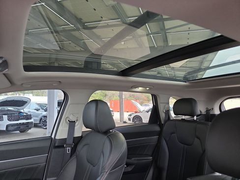 Used 2023 Kia Sorento SX image 14