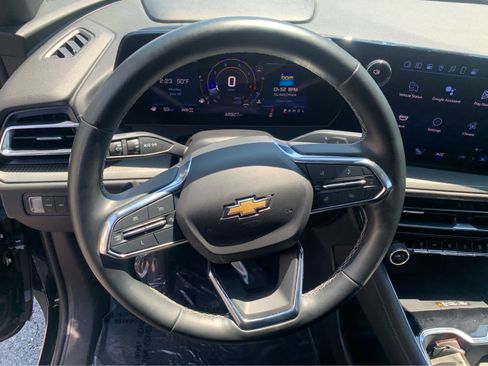 Used 2024 Chevrolet Traverse LT AWD/4WD image 15