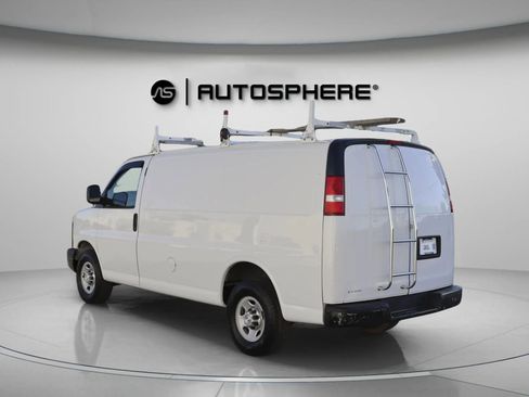 Used 2016 Chevrolet Express 2500 image 7