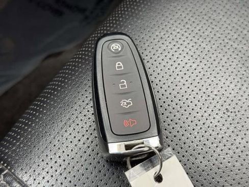 Used 2015 Ford Taurus Limited image 27