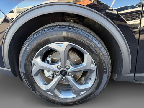 Certified 2025 Ford Escape ST-Line w/ Equipment Group 301A image 9