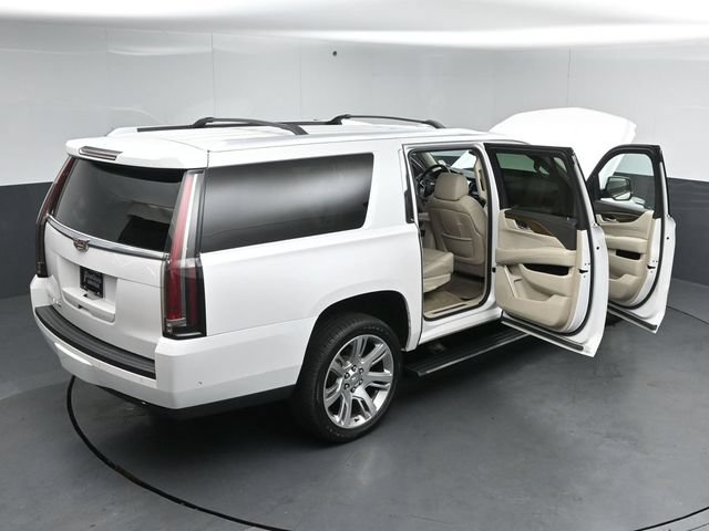 Used 2018 Cadillac Escalade ESV Premium Luxury AWD/4WD image 60