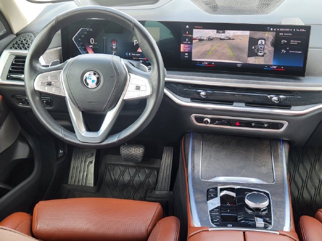 Used 2023 BMW X7 xDrive40i w/ Premium Package AWD/4WD image 29