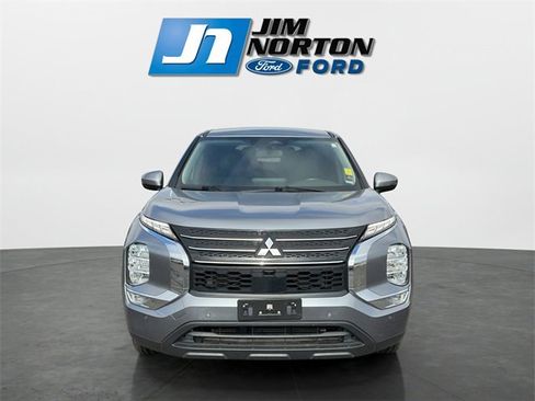 Used 2024 Mitsubishi Outlander SE image 8