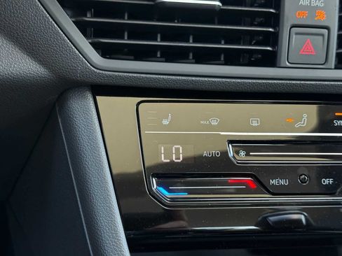 New 2026 Volkswagen Jetta SE FWD image 15