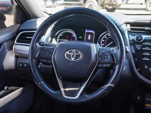 Used 2018 Toyota Camry SE w/ Audio Package FWD image 16