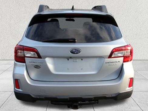 Used 2016 Subaru Outback 2.5i Limited image 8