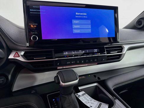 New 2026 Toyota Sienna XSE FWD image 18