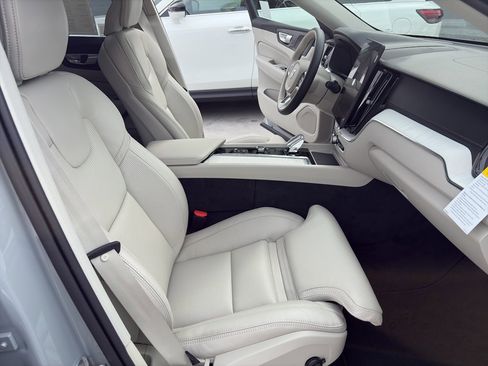 New 2026 Volvo XC60 T8 Ultra w/ Protection Package Premier image 14