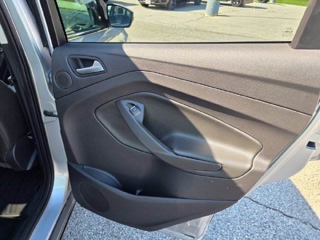 Used 2016 Ford Escape Titanium w/ Equipment Group 301A FWD image 12