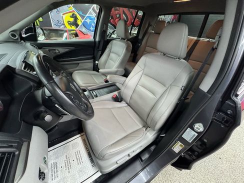 Used 2023 Honda Ridgeline RTL-E image 11