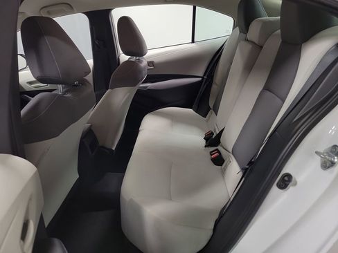 Used 2022 Toyota Corolla LE FWD image 23