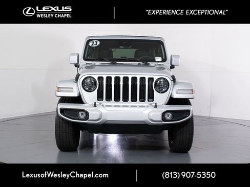 Used 2023 Jeep Wrangler Unlimited Sahara AWD/4WD image 9