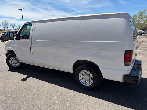 Used 2006 Ford E-150 and Econoline 150 image 2