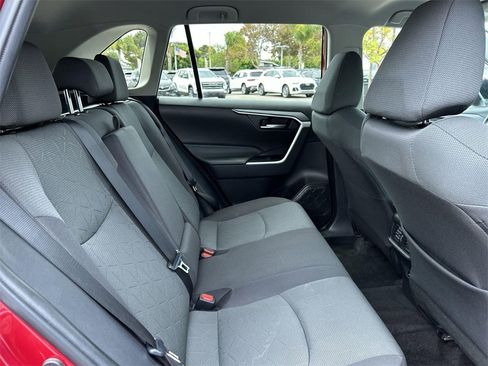 Used 2023 Toyota RAV4 XLE image 28