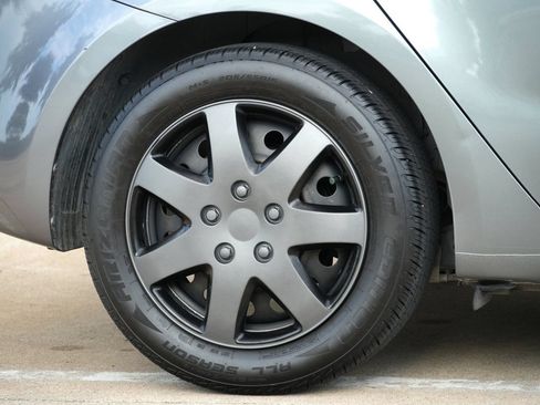 Used 2016 Kia Forte LX FWD image 30
