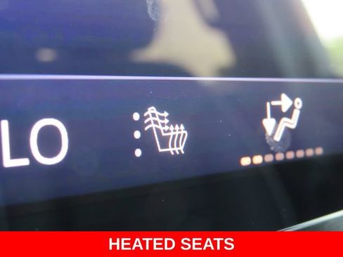Used 2026 Buick Enclave Preferred AWD/4WD image 4