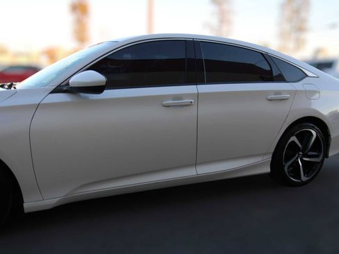 Used 2018 Honda Accord Sport image 23