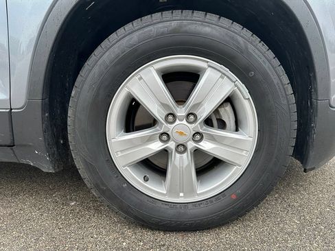 Used 2019 Chevrolet Trax LT w/ LT Convenience Package FWD image 28