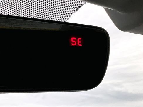 Used 2020 Subaru Forester Premium image 35