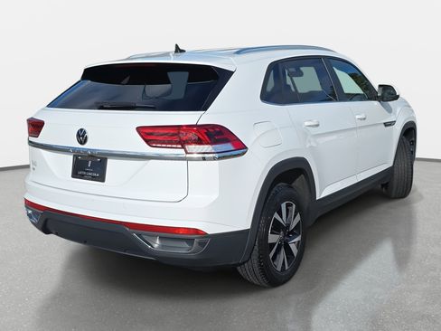 Used 2023 Volkswagen Atlas Cross Sport SE image 5