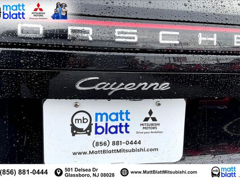 Used 2022 Porsche Cayenne Platinum Edition image 16
