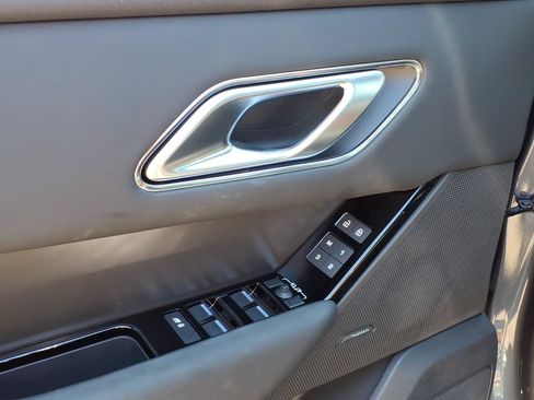 Certified 2026 Land Rover Range Rover Velar S AWD/4WD image 10