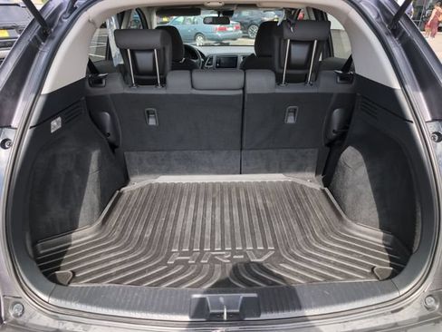 Used 2019 Honda HR-V EX image 14