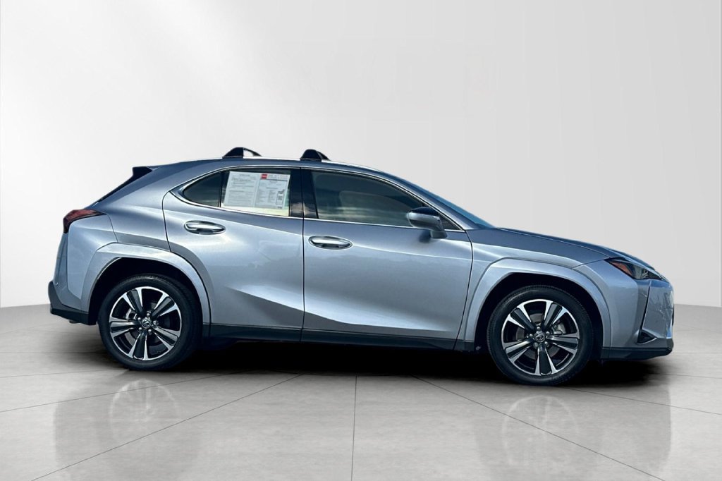 Used 2025 Lexus UX 300h FWD w/ Accessory Package (Z2) image 7