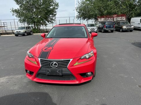 Used 2016 Lexus IS 300 AWD image 11