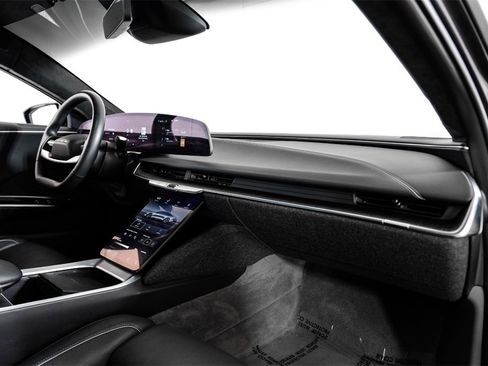 Used 2023 Lucid Air Touring image 10