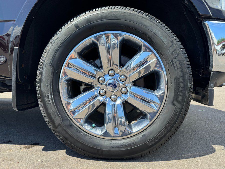 Used 2020 Ford F150 Lariat w/ Equipment Group 502A Luxury AWD/4WD image 13