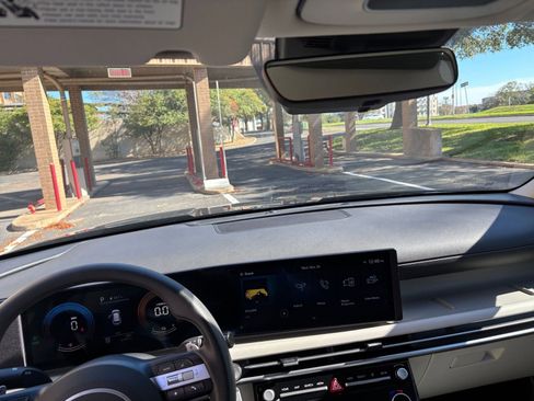 Used 2025 Hyundai Tucson Blue image 33