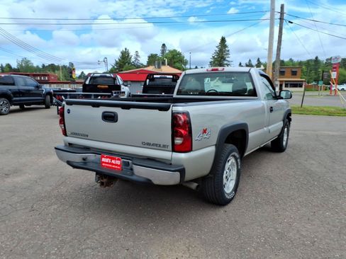 Used 2005 Chevrolet Silverado 1500 LS w/ Light Duty Power Package AWD/4WD image 6