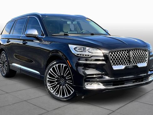 Used 2022 Lincoln Aviator Black Label w/ Dynamic Handling Package image 2