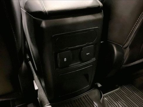 Used 2023 Ford Explorer XLT w/ Equipment Group 202A AWD/4WD image 11